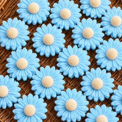 Blooming Daisy Flower Candle